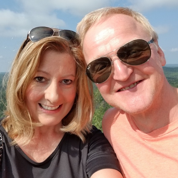 Meet your Posher, Wendy - Picture 1 of 8